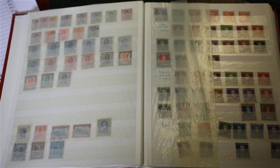 Substantial collection of Argentinian stamps